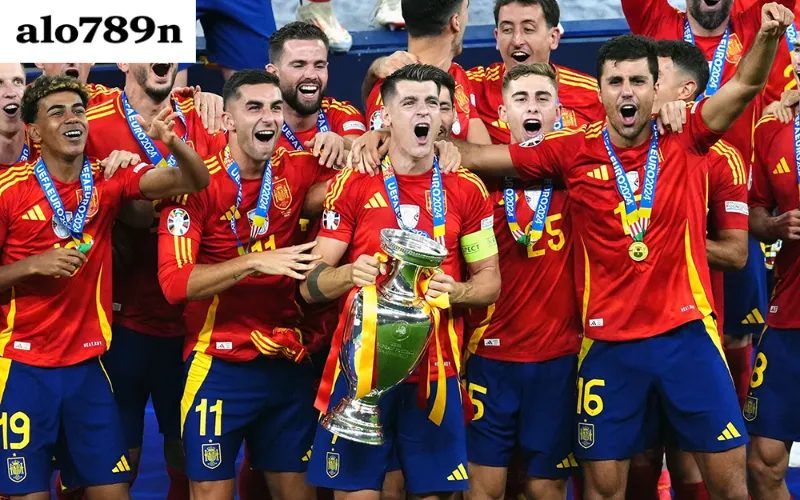 Barcelona chiếm thế áp đảo trong đội hình Tây Ban Nha